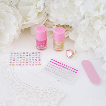 Claris the Chicest Mouse in Paris Nail Gift Set